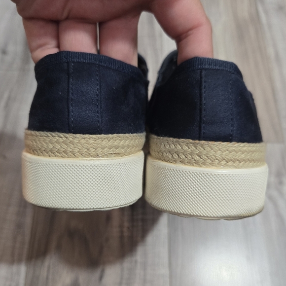 Sonoma Blue Slip On Shoes Sz 9.5 Navy/tan - Picture 11 of 11